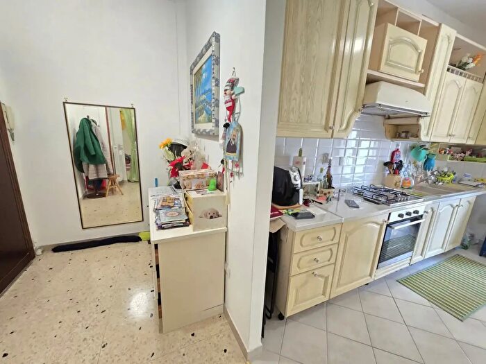 Appartamento bilocale in vendita in Via Calpurnio Fiamma, Roma