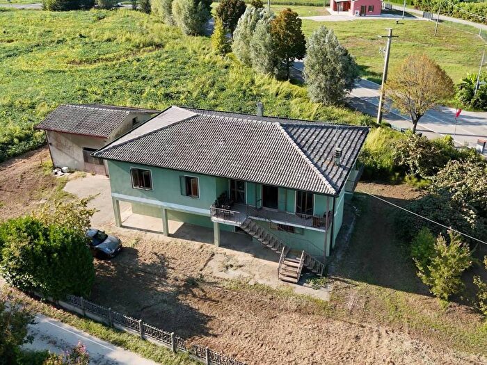 Casa con 6 locali in vendita in Via Arino, Dolo