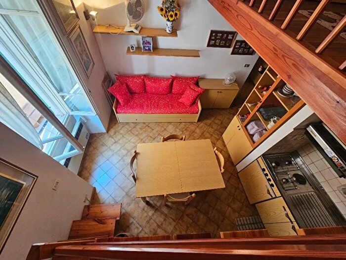 Appartamento trilocale in vendita in Via S Francesco dAssisi, Diano Marina