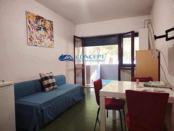Appartamento trilocale in vendita in Via Taormina Snc, Martinsicuro