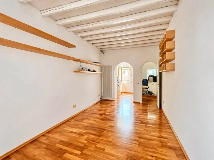 Appartamento bilocale in vendita in Firenze