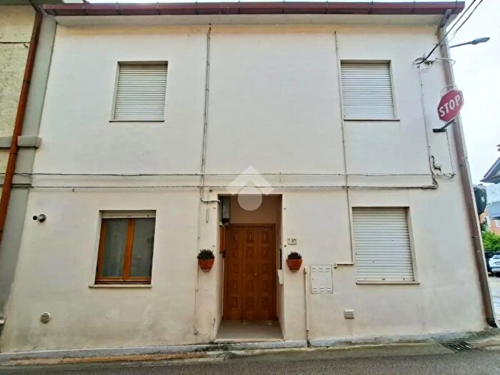 Casa con 7 locali in vendita in Via Armando Diaz, Castel Di Lama