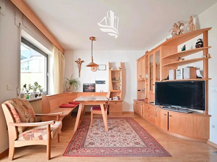 Casa con 5 locali in vendita in Reichsstraße, Gargazzone