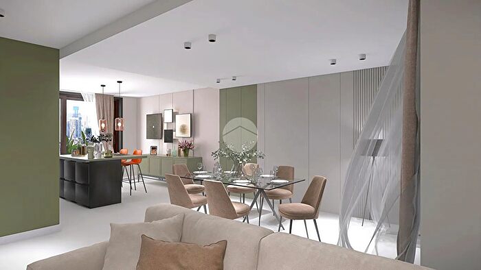 Appartamento quadrilocale in vendita in Via Cavallotti, Gallarate