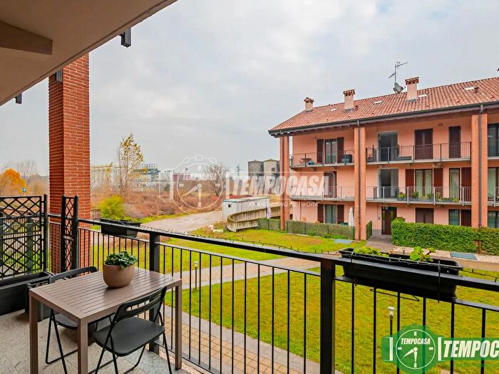 Appartamento trilocale in vendita in Via Monticello, San Donato Milanese