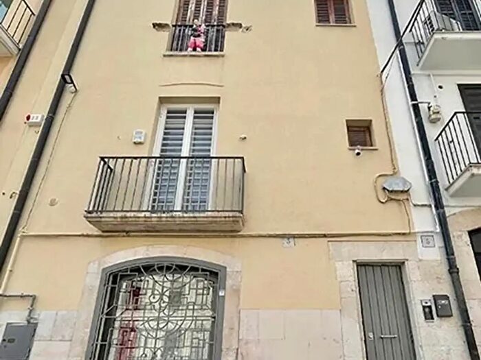 Casa con 8 locali in vendita in Corte Lamberti, Bari