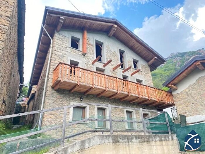 Casa con 5 locali in vendita in Perosa Argentina Borgata Poetti, Perosa Argentina