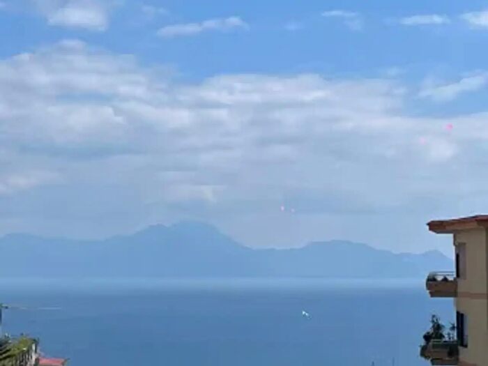 Appartamento con 5 locali in affitto in Via Francesco Petrarca, Napoli