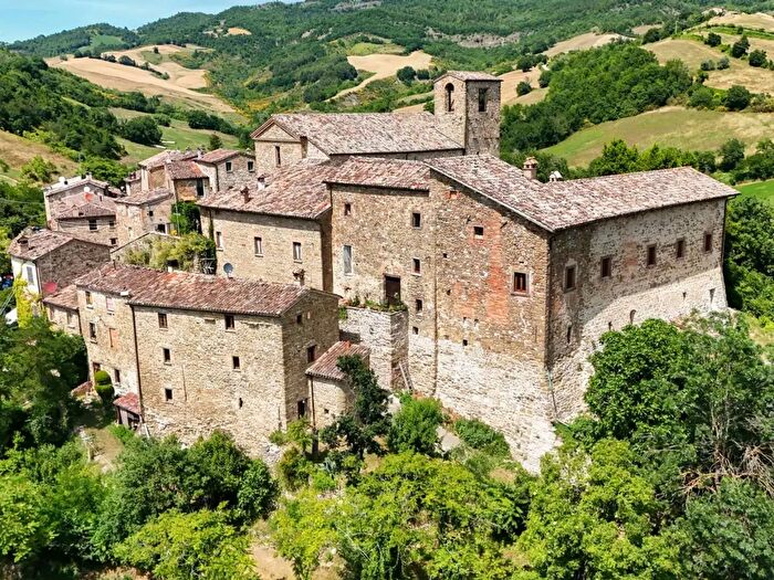 Casa quadrilocale in vendita in Monastero, Piandimeleto