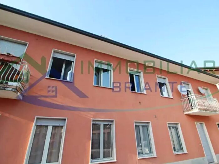 Appartamento con 5 locali in vendita in Via Fornacette, Travedona Monate