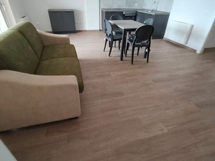 Appartamento con 5 locali in affitto in Via Giuseppe Verdi, Quattromiglia, Rende