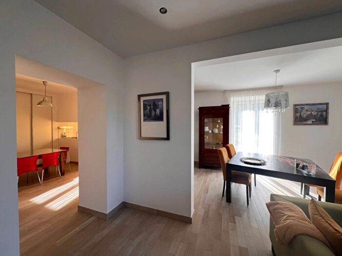 Casa con 6 locali in vendita in Contrada Mampioppo, Scafa