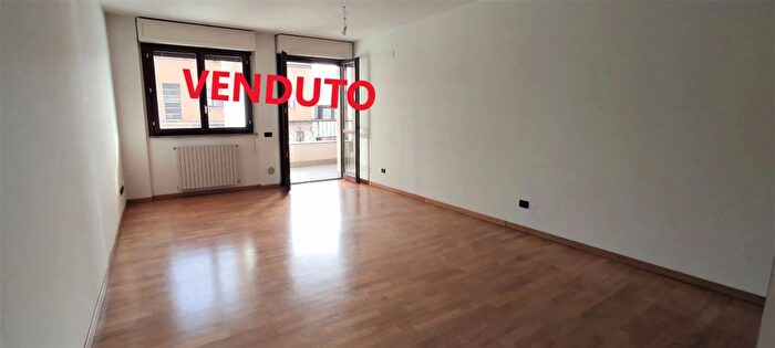 Appartamento bilocale in vendita in Viale dei Giardini Seregno, Seregno