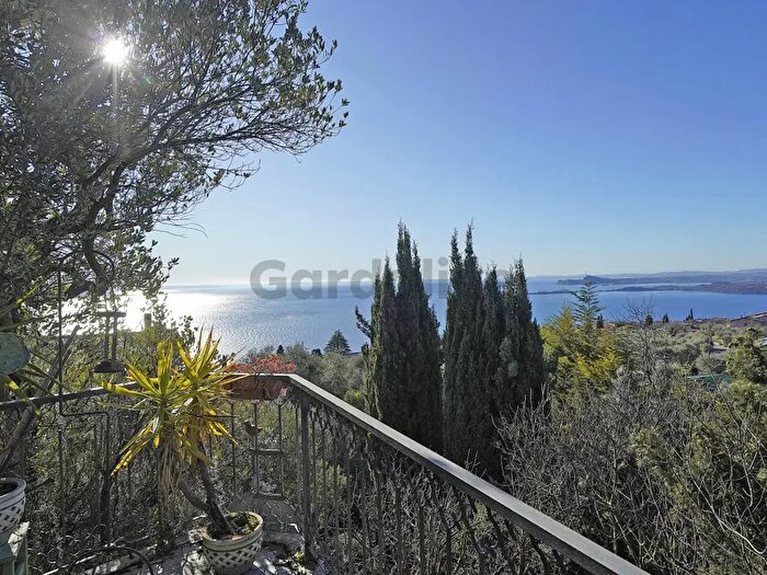 Appartamento bilocale in vendita in Via Vigole, Toscolano Maderno