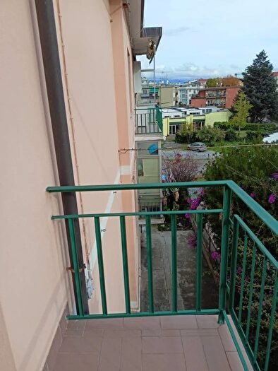 Appartamento quadrilocale in vendita in Via Francesco Raimondi Vado Ligure, Vado Ligure