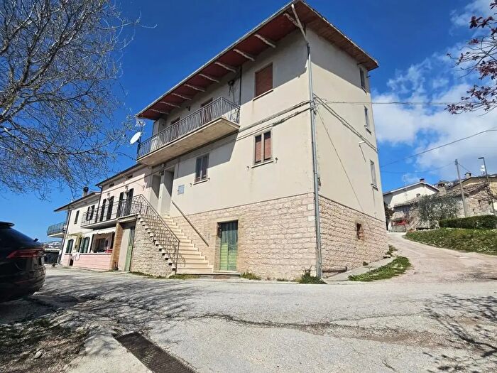 Appartamento quadrilocale in vendita in Loreto, Gubbio