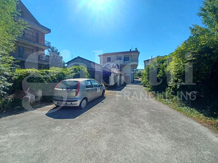 Appartamento quadrilocale in vendita in Via Marsicana, Sora