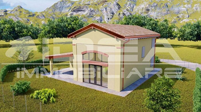 Casa con 6 locali in vendita in Strada Contrada Modena, Modena