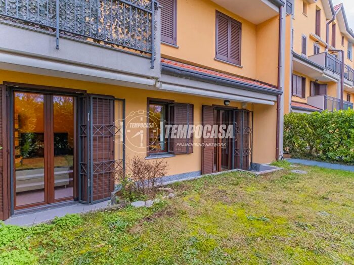 Appartamento bilocale in vendita in Via Balossa, Novate Milanese