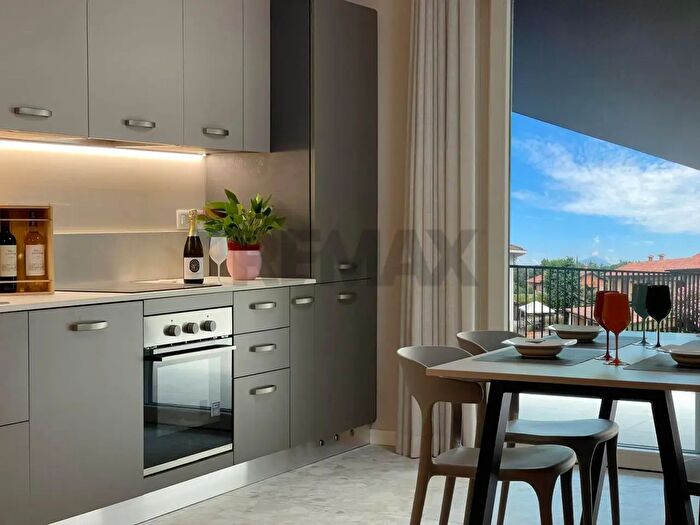 Appartamento con 5 locali in vendita in Lazise