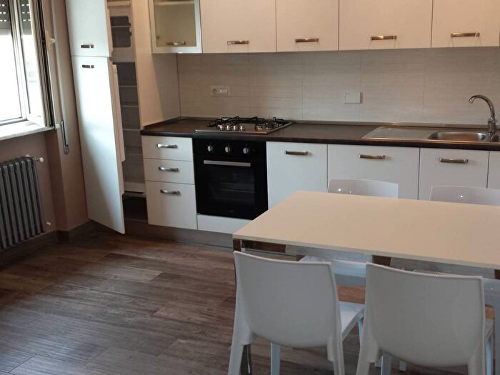 Appartamento trilocale in affitto in Via Giovanni Palatucci, Centro, Frosinone