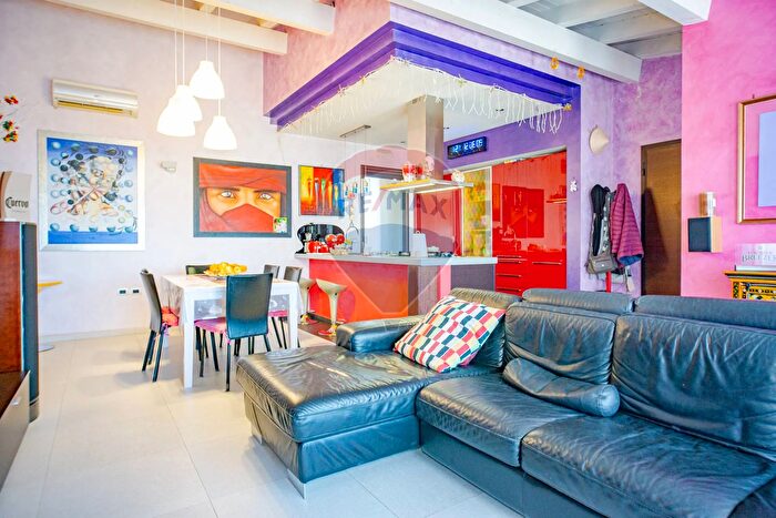 Appartamento quadrilocale in vendita in Via Vincenzo Zaccà, Catania