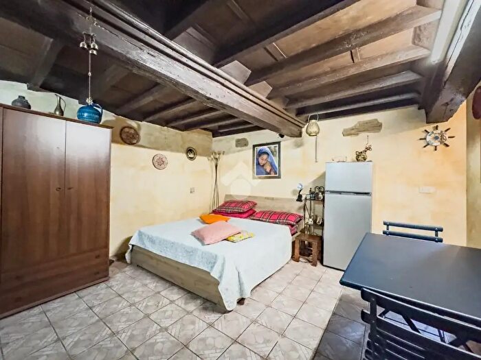 Appartamento monolocale in vendita in Via Giuseppe Verdi, Caprarola