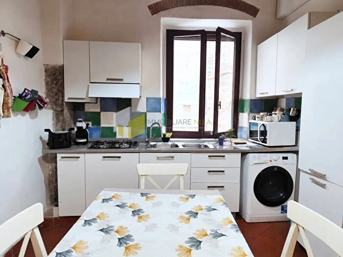 Appartamento con 5 locali in vendita in Carmignani, Pisa
