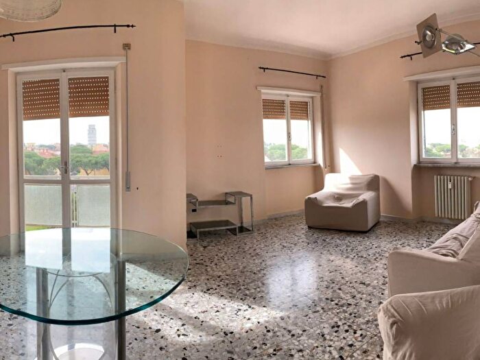 Appartamento con 5 locali in affitto in Via Piero Gobetti, Porta a Lucca, Pisa