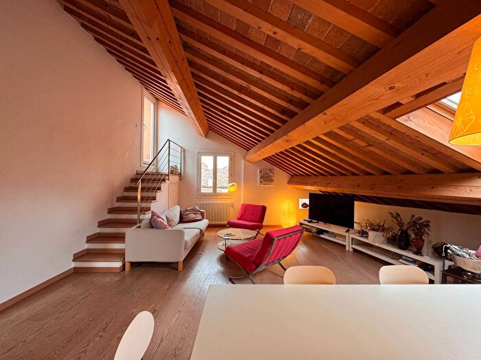 Appartamento quadrilocale in affitto in Via Zemola, Centro Storico, Ferrara