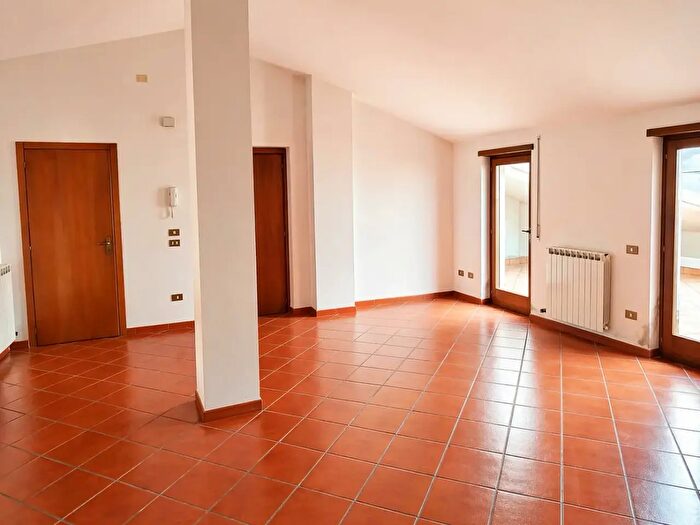 Appartamento quadrilocale in vendita in Via San Giovanni Battista, Vestenanova