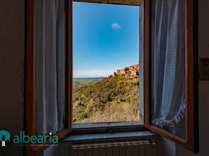 Appartamento con 5 locali in vendita in Gavorrano