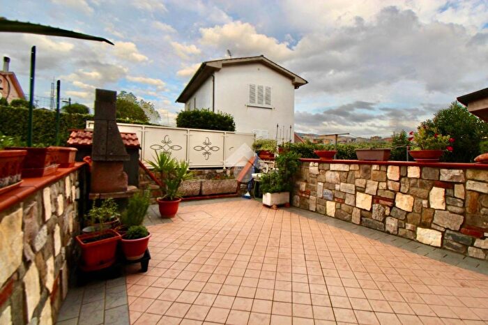 Casa trilocale in vendita in Via Cerbaia, Lamporecchio