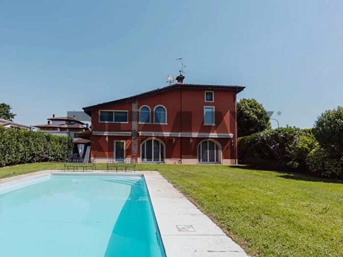 Casa con 6 locali in vendita in Via Roma, Bagnolo Mella