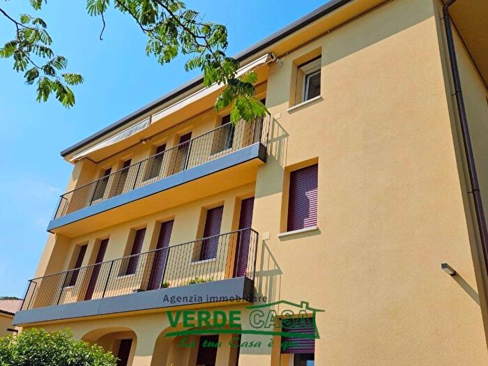 Appartamento con 5 locali in affitto in via forestuzzo, Centro, Asolo