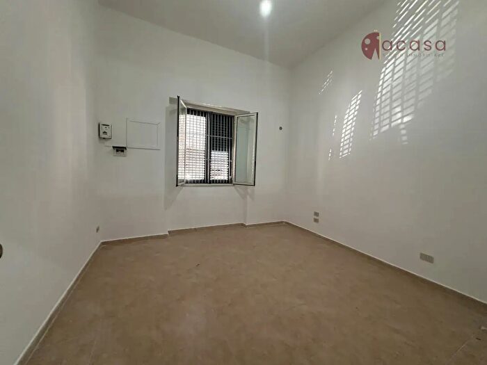 Appartamento trilocale in vendita in Via Gaspare Palermo, Palermo