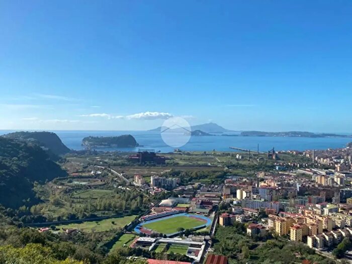Appartamento quadrilocale in affitto in Via Alessandro Manzoni, Napoli