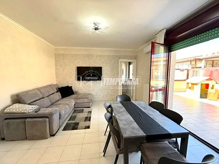 Appartamento trilocale in vendita in Via Manfredonia, Foggia