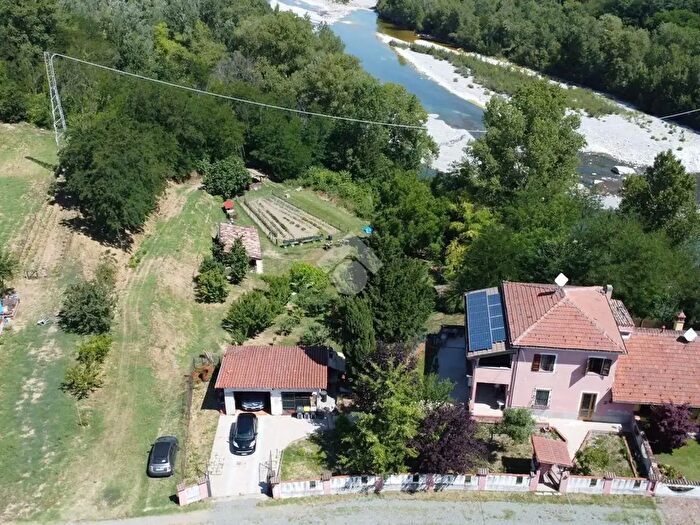 Casa con 5 locali in vendita in Via Pieve, Serravalle Scrivia