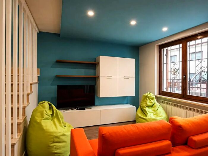 Casa con 6 locali in vendita in Verona