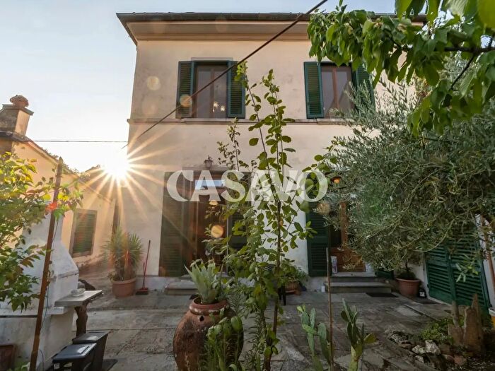 Casa con 15 locali in vendita in Via del Olmo, Fiesole