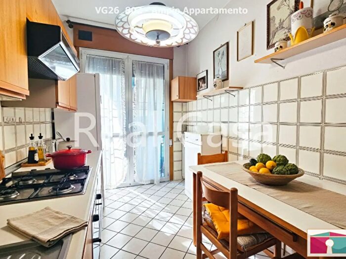 Appartamento trilocale in vendita in Via Baccelli, Modena
