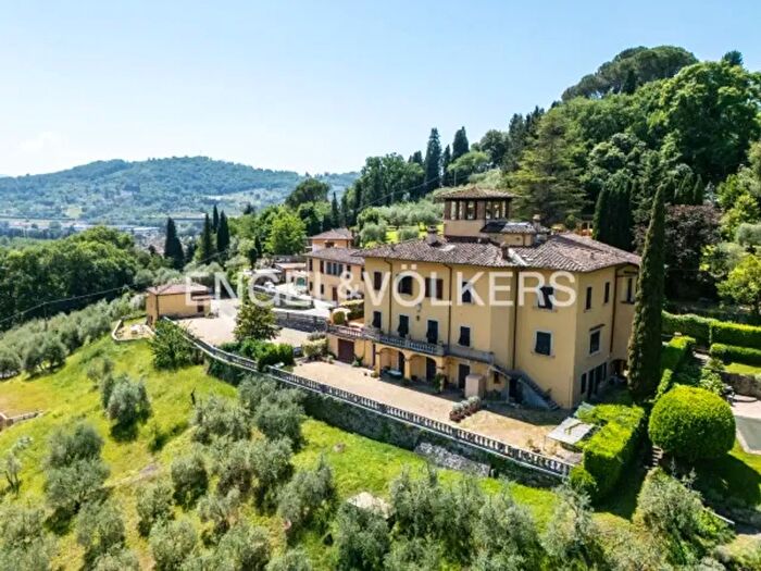 Appartamento con 6 locali in vendita in Via Belisario Vinta, Firenze