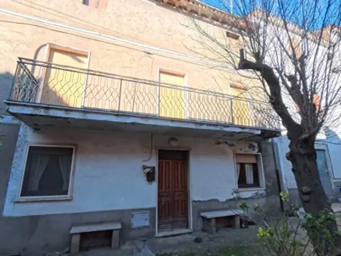 Appartamento con 5 locali in vendita in Via Alessandro Manzoni, Viterbo