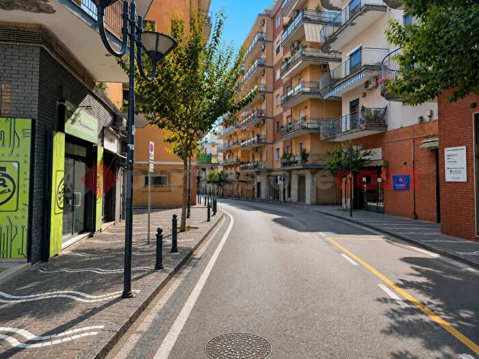 Appartamento trilocale in vendita in II Viale Melina, Portici
