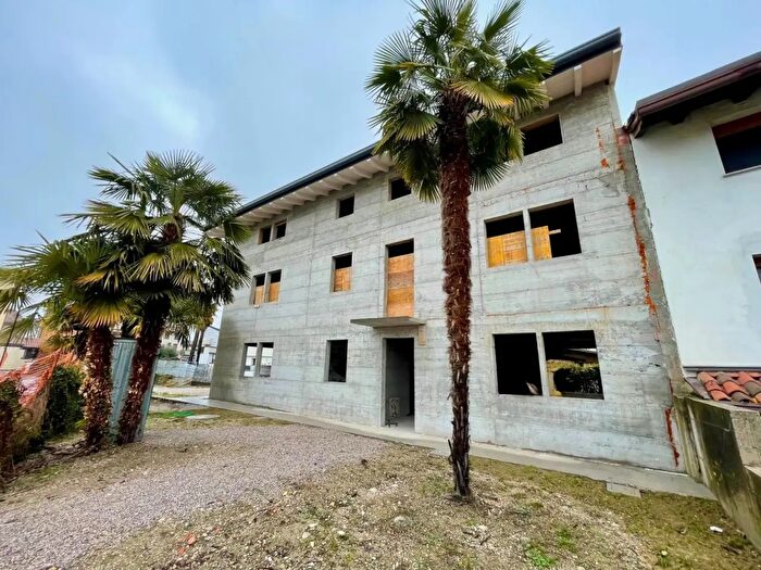 Casa con 5 locali in vendita in San Vito Al Tagliamento