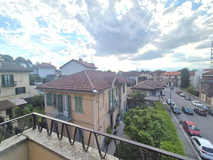 Appartamento bilocale in affitto in Piazza Asmara, Madonna del Pilone, Torino