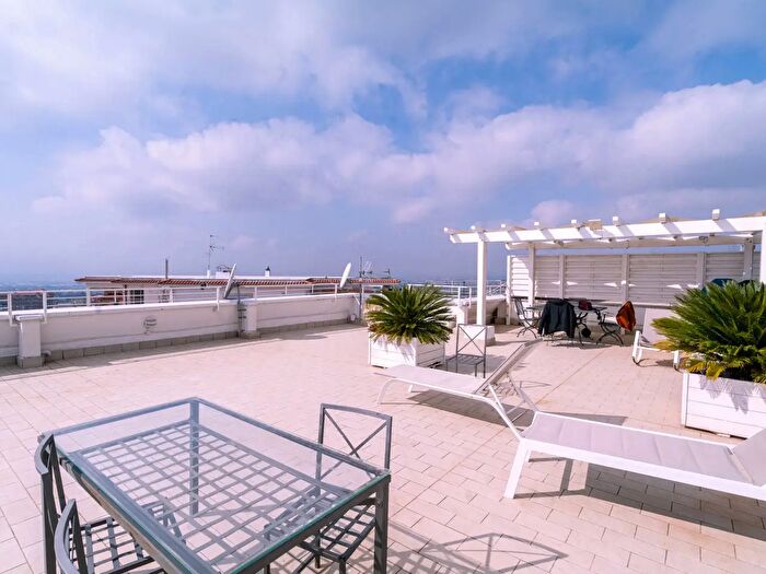 Appartamento con 5 locali in vendita in Via Francesco Brighindi, Frosinone