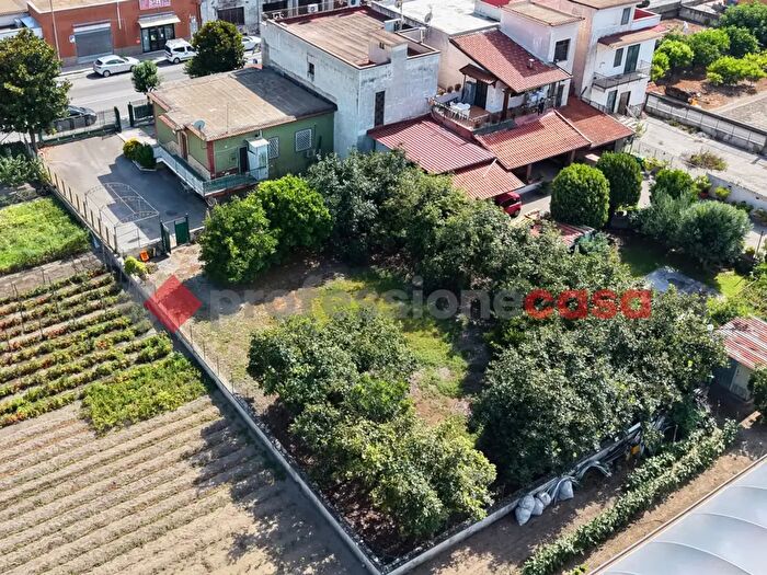 Casa quadrilocale in vendita in Via Dante Alighieri, Scafati