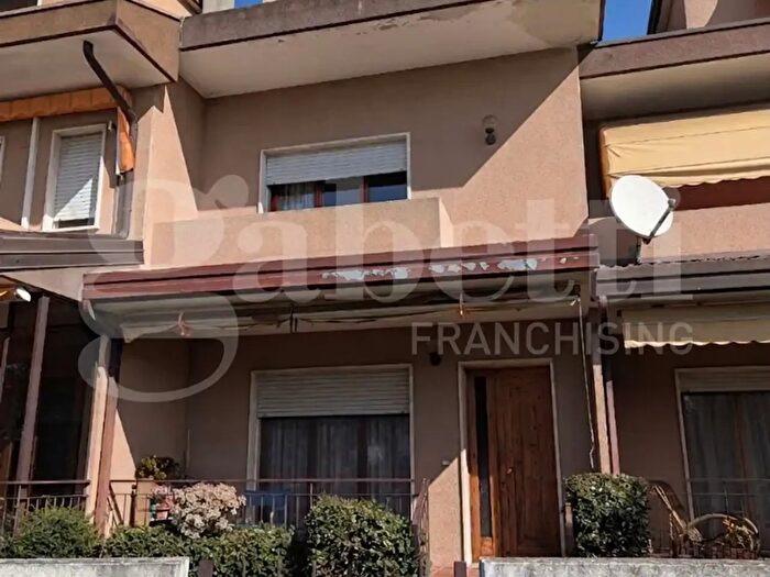 Casa con 6 locali in vendita in Cavarzere Via Carlo Alberto dalla Chiesa, Cavarzere